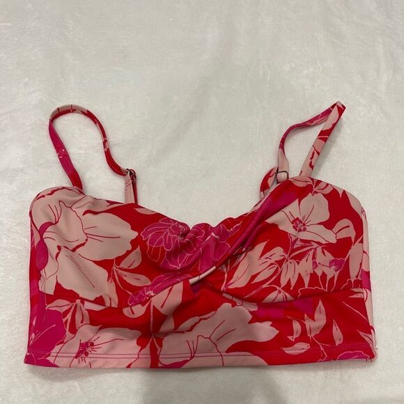 Womens Apt 9 pink/red floral bikini top size small - Picture 1 of 7